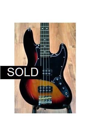 Fender Modern Player Jazz Bass 3TS Fender Modern Player Jazz Bass 3TS